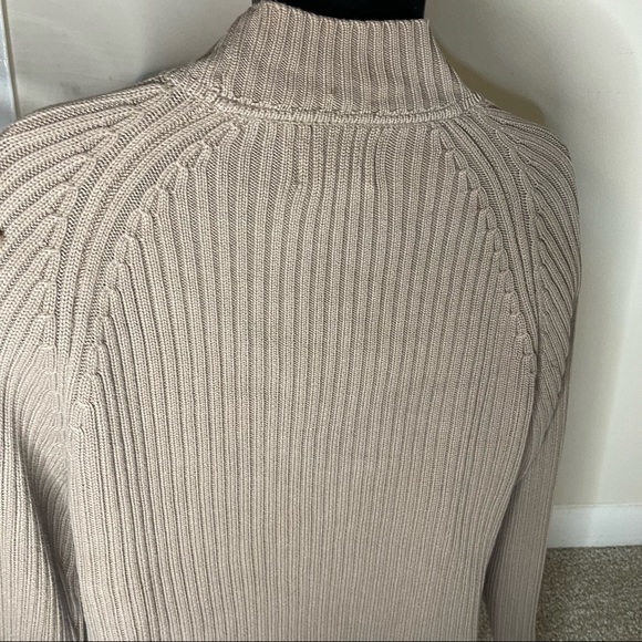 Mens vintage guess turtle neck - Picture 4 of 6